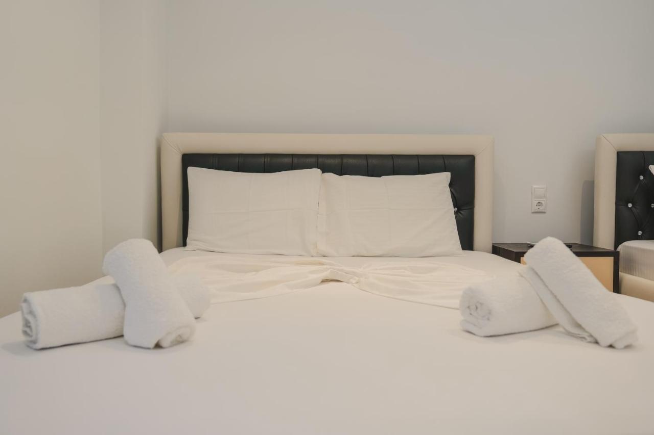 Fori'S Rooms Himare Exteriör bild