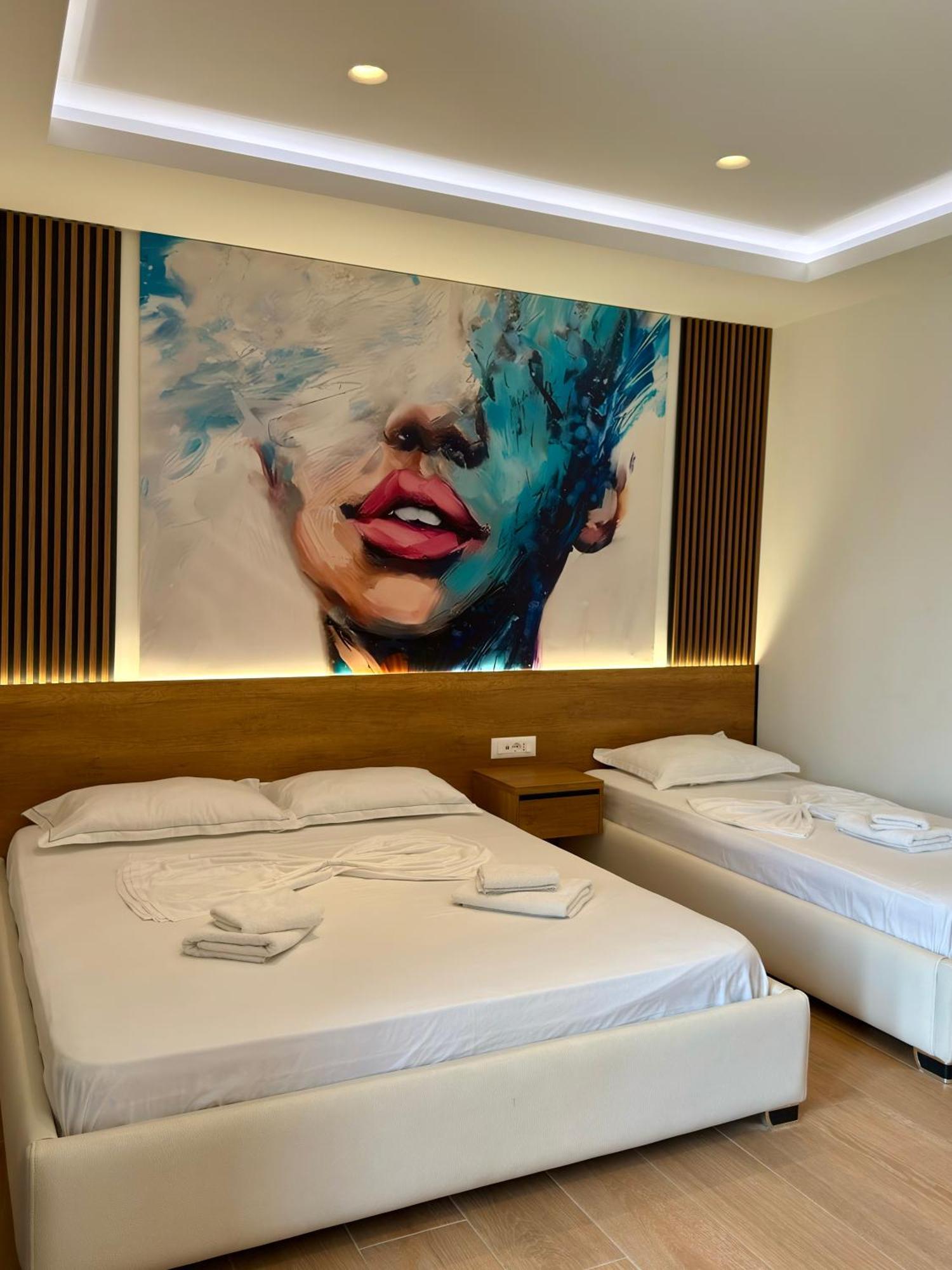 Fori'S Rooms Himare Exteriör bild